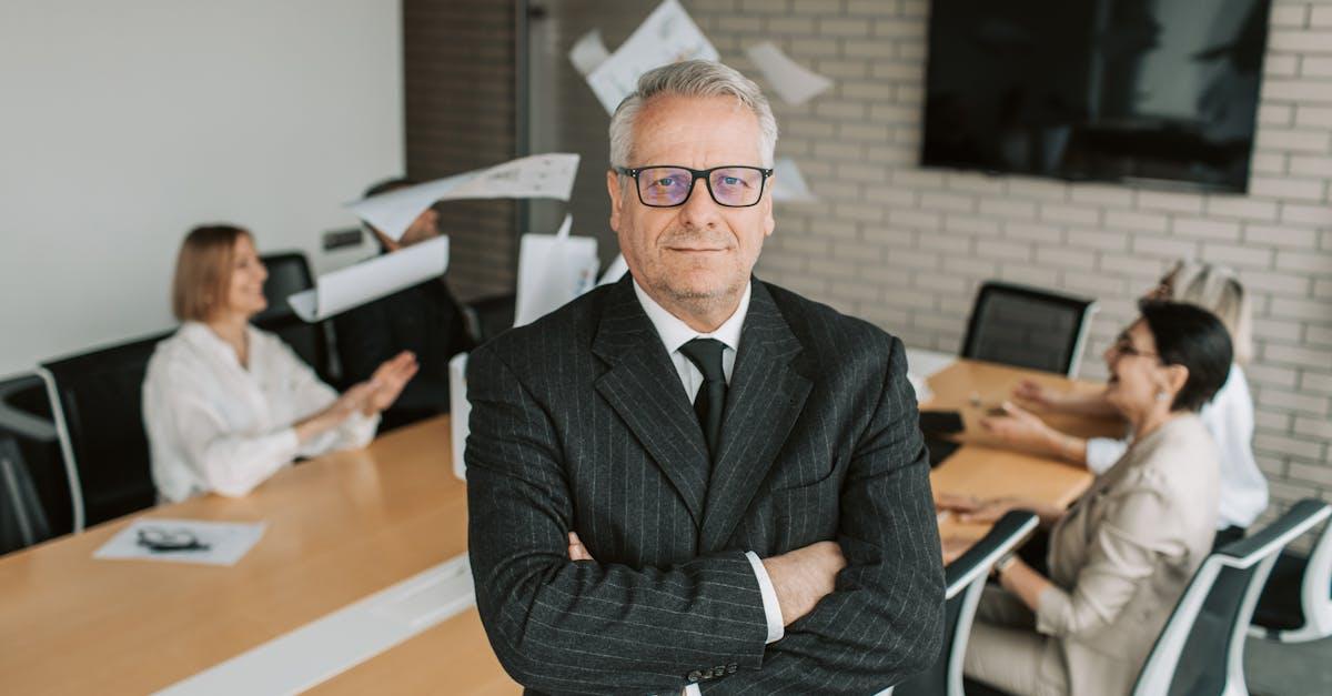 Silniejsi po każdej fali: strategie wzrostu, które działają, gdy rynek faluje