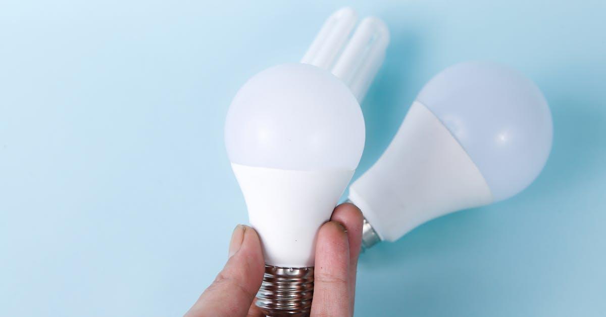 LED czy halogen? Wybierz mądrze: jaśniej, taniej i przytulniej — przewodnik po oświetleniu do Twojego domu